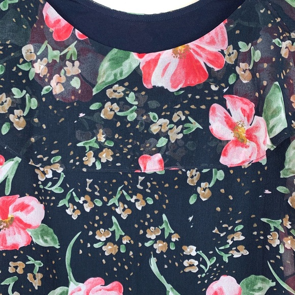 CAbi #5220 sail away cold shoulder cami in floral - Picture 6 of 8